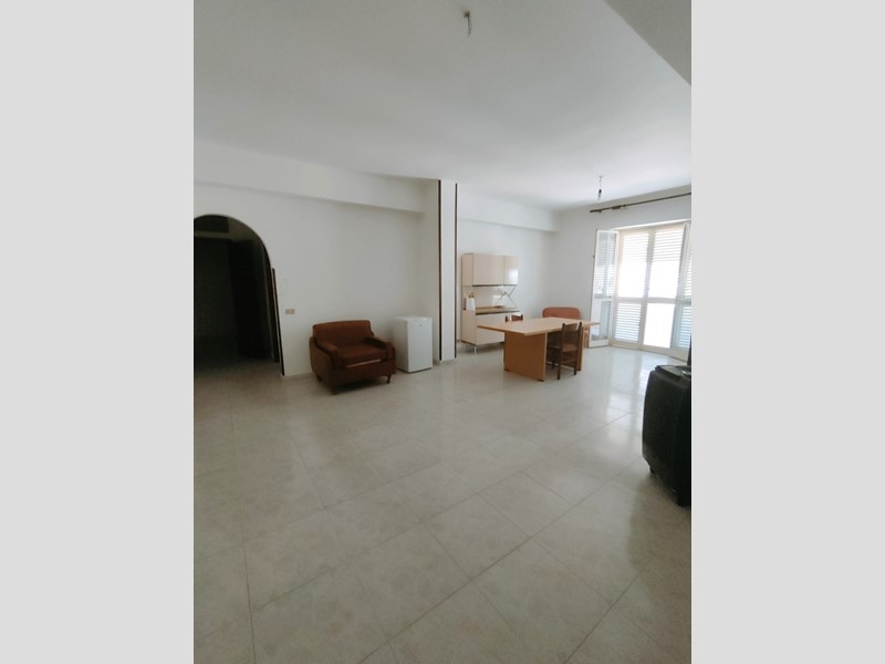 Quadrilocale in Vendita a Bova Marina, 80'000€, 130 m²