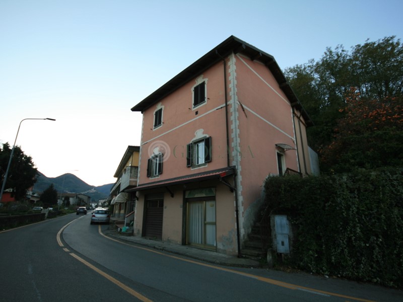 Immobile commerciale in Affitto a Mulazzo, zona Arpiola, 190€, 30 m²