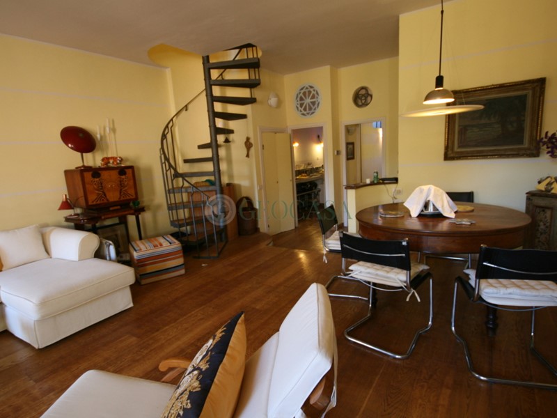 Appartamento in Vendita a Lerici, zona Solaro, 560'000&euro;, 130 m²