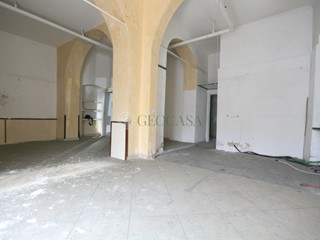 Immobile commerciale in Vendita a La Spezia, zona Periferia EST, 80'000€, 95 m²