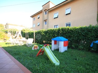 Casa Semi Indipendente in Vendita a Riccò del Golfo di Spezia, 250'000€, 150 m², con Box