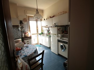 Quadrilocale in Vendita a La Spezia, zona Periferia EST, 150'000€, 100 m²