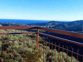 Trilocale in Vendita a Civezza, 139'000&euro;, 60 m², con Box