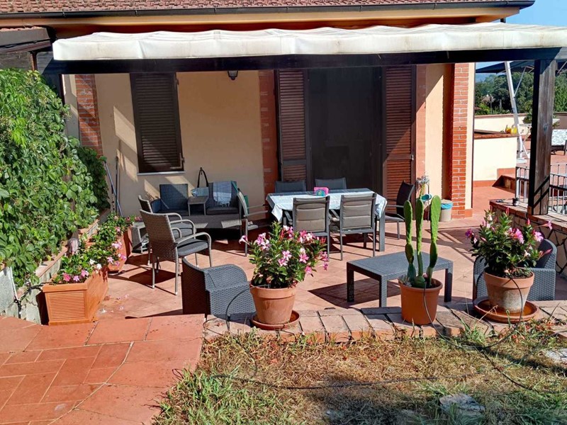 Casa Semi Indipendente in Affitto a Ameglia, 1'500&euro;, 80 m²