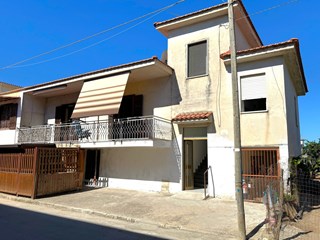 Trilocale in Vendita a Mondragone, 120 m²