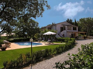 Villa in Vendita a Fauglia, 550'000€, 220 m²