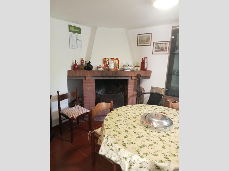 Casa Semi Indipendente in Vendita a Podenzana, 45'000€, 60 m², arredato