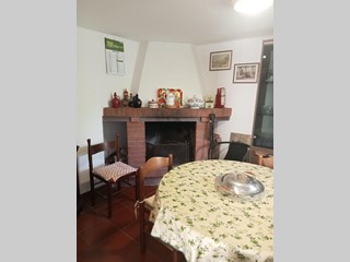 Casa Semi Indipendente in Vendita a Podenzana, 45'000€, 60 m², arredato
