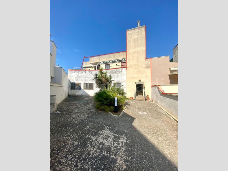 Casa Indipendente in Vendita a Galatone, 160'000€, 218 m²