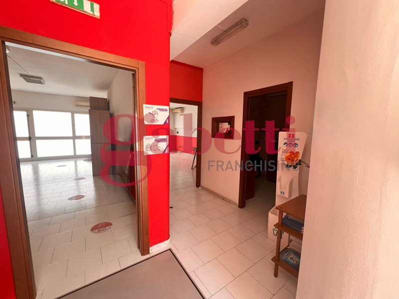 Ufficio in Vendita a Venafro, 65'000&euro;, 109 m²