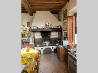 Appartamento in Vendita a Terricciola, 185'000€, 165 m²