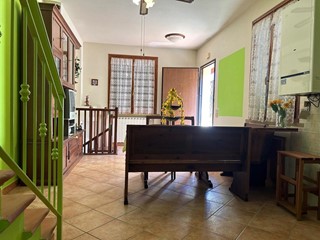 Bilocale in Vendita a Montescudaio, 162'000€, 70 m², arredato, con Box