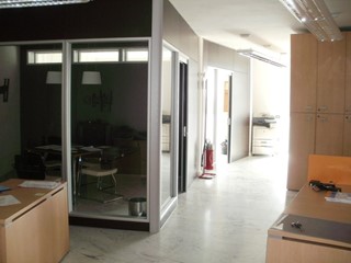 Ufficio in Affitto a Massa, 900€, 80 m²