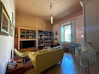 Appartamento in Vendita a Pisa, 225'000€, 110 m²