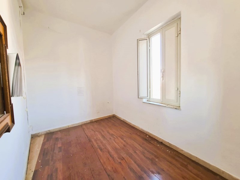 Appartamento in Vendita a Agrigento, 80'000€, 205 m²