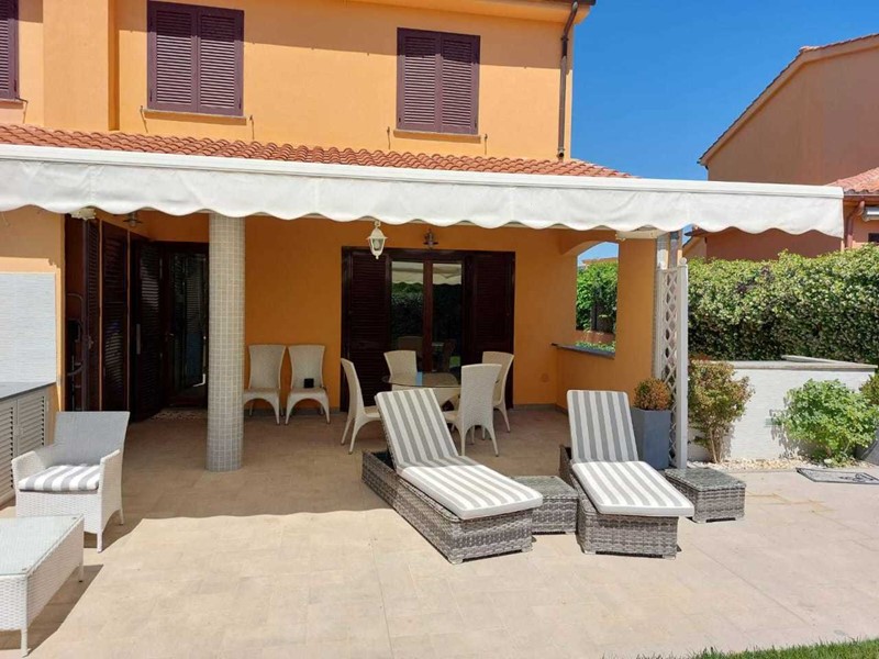 Casa Indipendente in Vendita a Montalto di Castro, 448'000€, 135 m²
