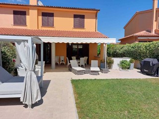 Casa Indipendente in Vendita a Montalto di Castro, 425'000€, 135 m²