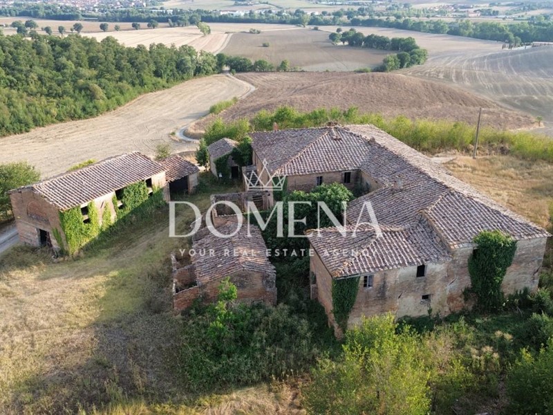 Casale in Vendita a Monteroni d'Arbia, 2'000'000€, 1700 m²