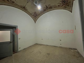 Casa Indipendente in Vendita a Maddaloni, 650'000€, 1000 m²