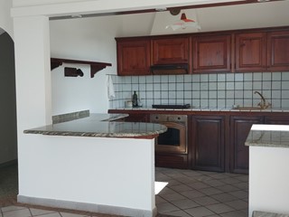 Appartamento in Vendita a Castelnuovo Magra, 185'000€, 300 m²