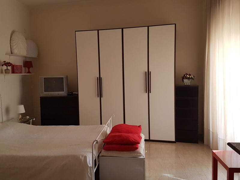 Bilocale in Affitto a Siracusa, zona Tisia Tica Zecchino, 550&euro;, 70 m², arredato