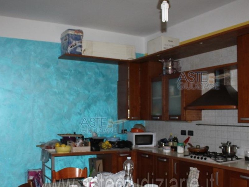 Quadrilocale in Vendita a Poggio Torriana, 45'000€, 103 m²