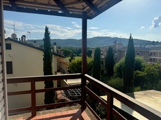 Casa Indipendente in Vendita a Carmignano, zona Comeana, 1'000'000€, 400 m², con Box