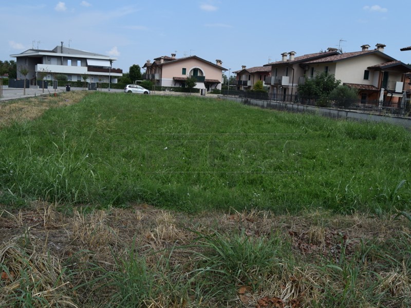 Terreno edificabile in Vendita a Isola Vicentina, 140'000€, 796 m²
