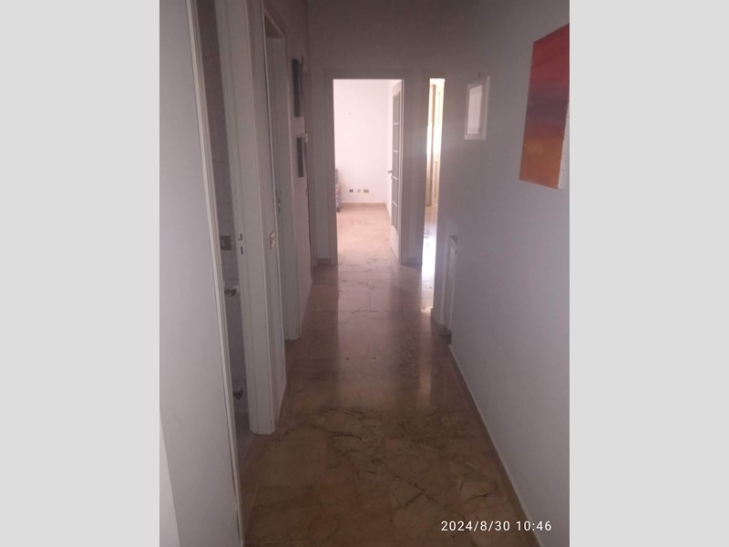 Ufficio in Affitto a Agrigento, zona Centro città, 1'300€, 120 m²