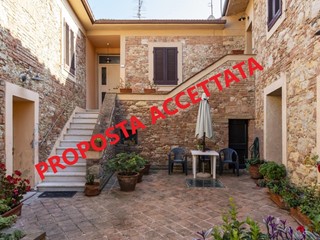 Appartamento in Vendita a Casciana Terme Lari, zona Usigliano, 165'000€, 150 m²