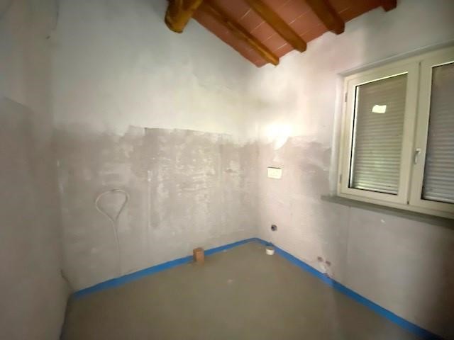 Villa bifamiliare in Vendita a Capannori, zona Lammari, 360'000€, 160 m², con Box