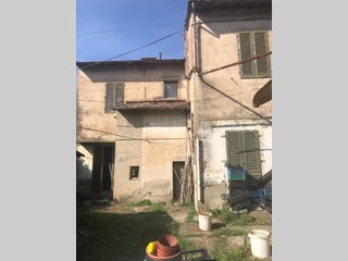Casa Indipendente in Vendita a Empoli, zona Ponte a Elsa, 250'000€, 250 m²