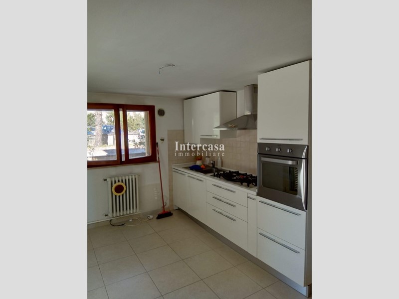 Trilocale in Vendita a Pisa, 100'000€, 65 m²