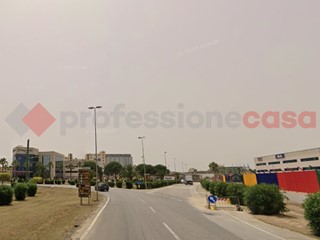 Capannone in Affitto a Gricignano di Aversa, 8860 m²