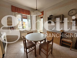 Quadrilocale in Vendita a Siracusa, 135'000&euro;, 138 m²