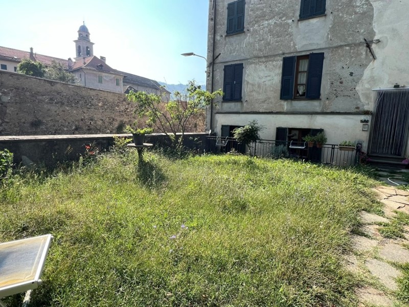 Appartamento in Vendita a Sassello, 55'000€, 110 m²