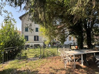 Appartamento in Vendita a Sassello, 55'000€, 110 m²