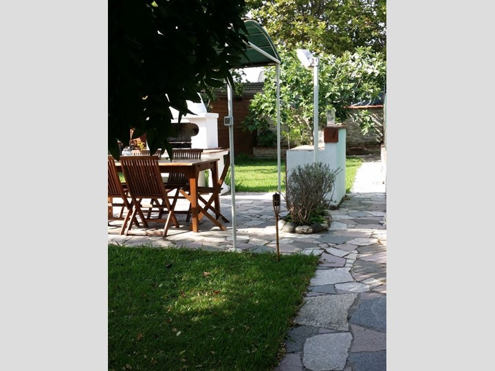 Casa Semi Indipendente in Vendita a Castelnuovo Magra, zona Castelnuovo Magra, 260'000&euro;, 210 m²