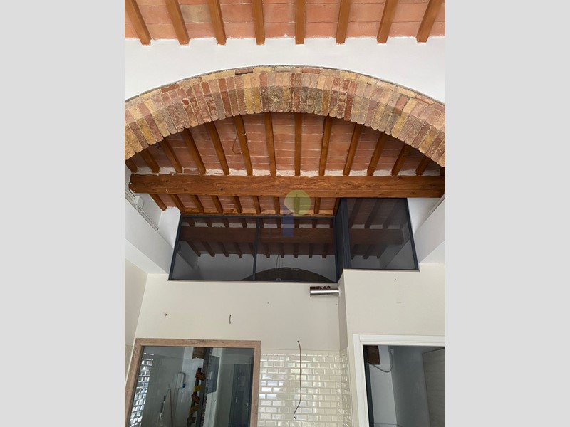 Immobile commerciale in Affitto a Livorno, zona Salviano, 950€, 60 m²