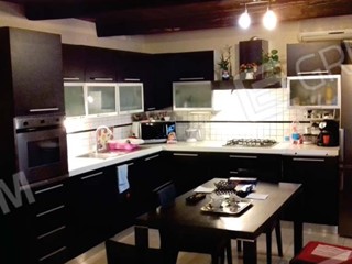 Casa Indipendente in Vendita a Massa Lombarda, 73'125€, 202 m²