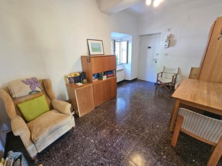 Appartamento in Vendita a Campomorone, 33'000€, 65 m²