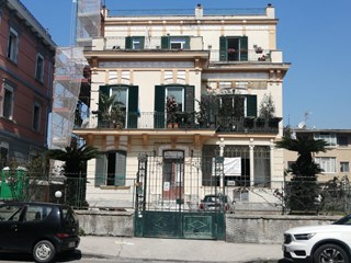 Immobile commerciale in Affitto a Napoli, zona Posillipo, 500€, 40 m²