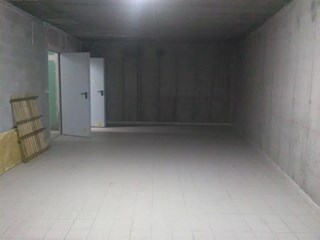 Magazzino in Vendita a Druento, zona Strada Viali 3, 63'000€, 60 m²