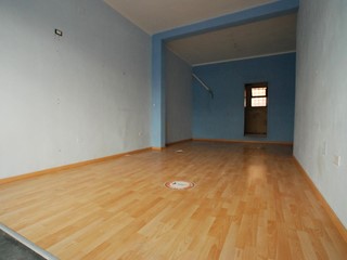 Immobile commerciale in Affitto a Pontedera, 490€, 50 m²