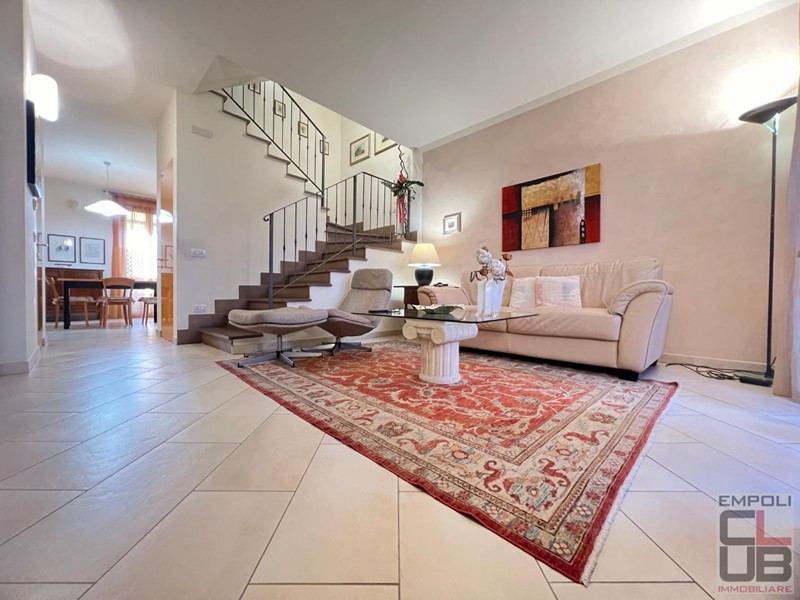 Casa Indipendente in Vendita a Cerreto Guidi, 310'000€, 180 m², con Box