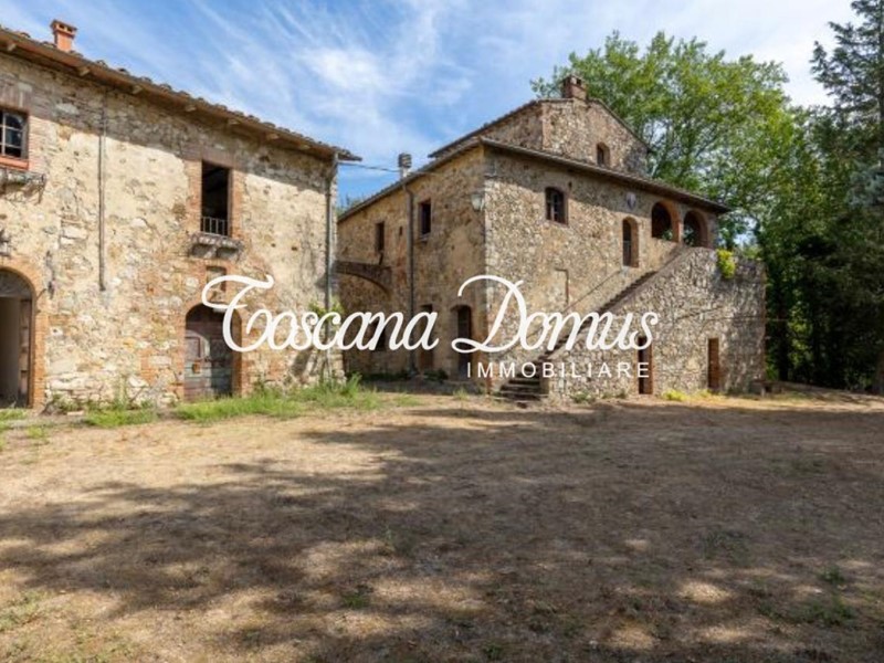 Casale in Vendita a Castelnuovo Berardenga, zona Quercegrossa, 630'000€, 144 m²