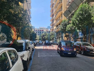 Negozio in Vendita a Napoli, 195'000€, 36 m²