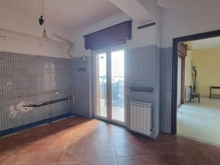 Quadrilocale in Vendita a Milazzo, 185'000€, 175 m²