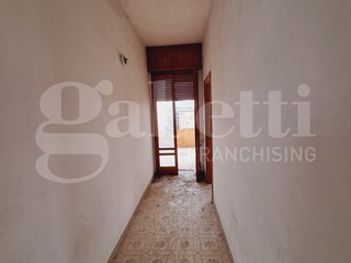 Casa Indipendente in Vendita a Melissano, 75'000€, 250 m²