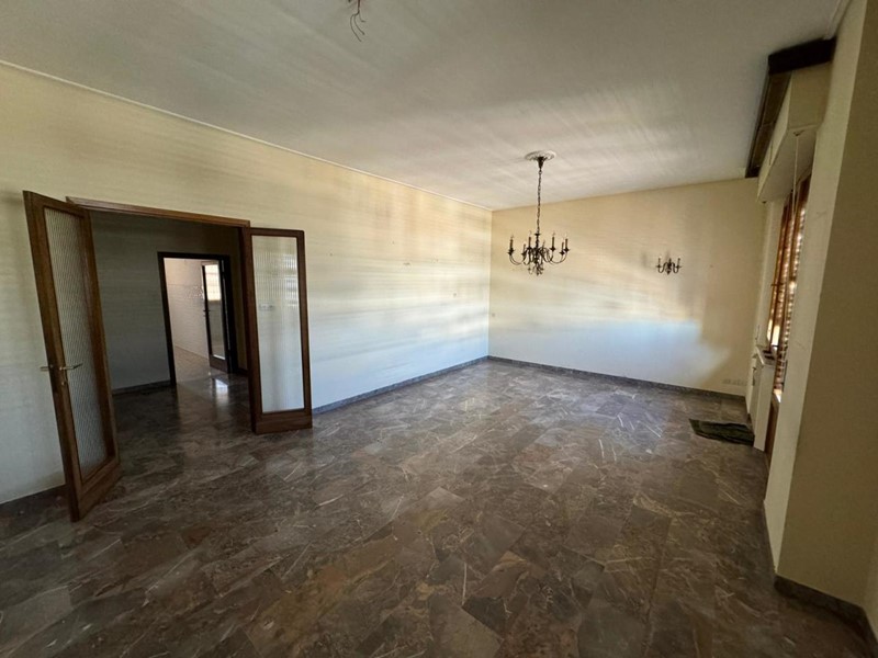 Appartamento in Vendita a Siena, 390'000€, 125 m², con Box